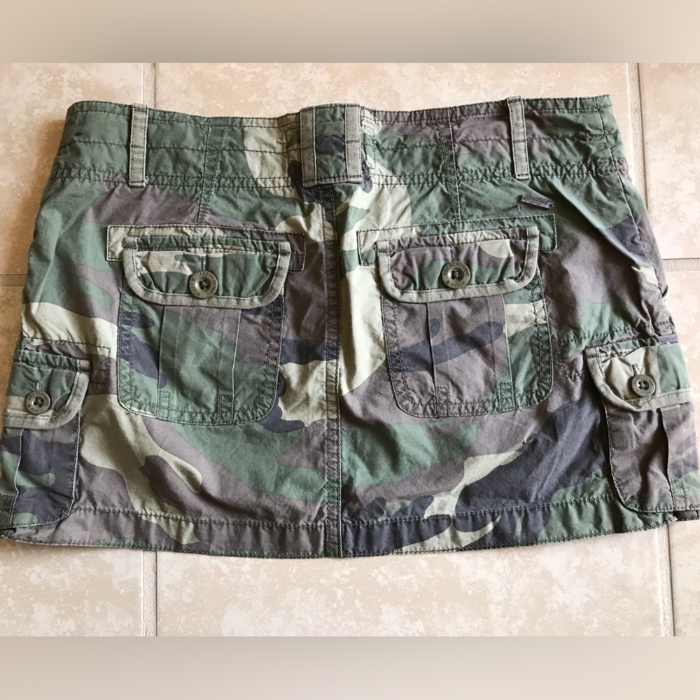 Y2k vintage Abercrombie camo low rise mini skirt - Picture 3 of 16